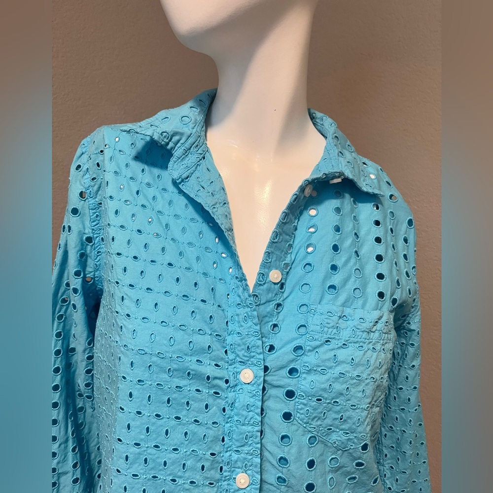 J. CREW Women’s Turquoise Eyelet LS  Button-Down Top Shirt Size M - Picture 3 of 16